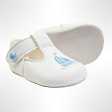 Load image into Gallery viewer, Baypod Baby White T Bar Sailboat Soft Soled Leather Shoes
